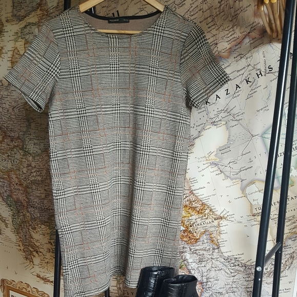 Short Sleeve Tunic Dress - Picture 1 of 4